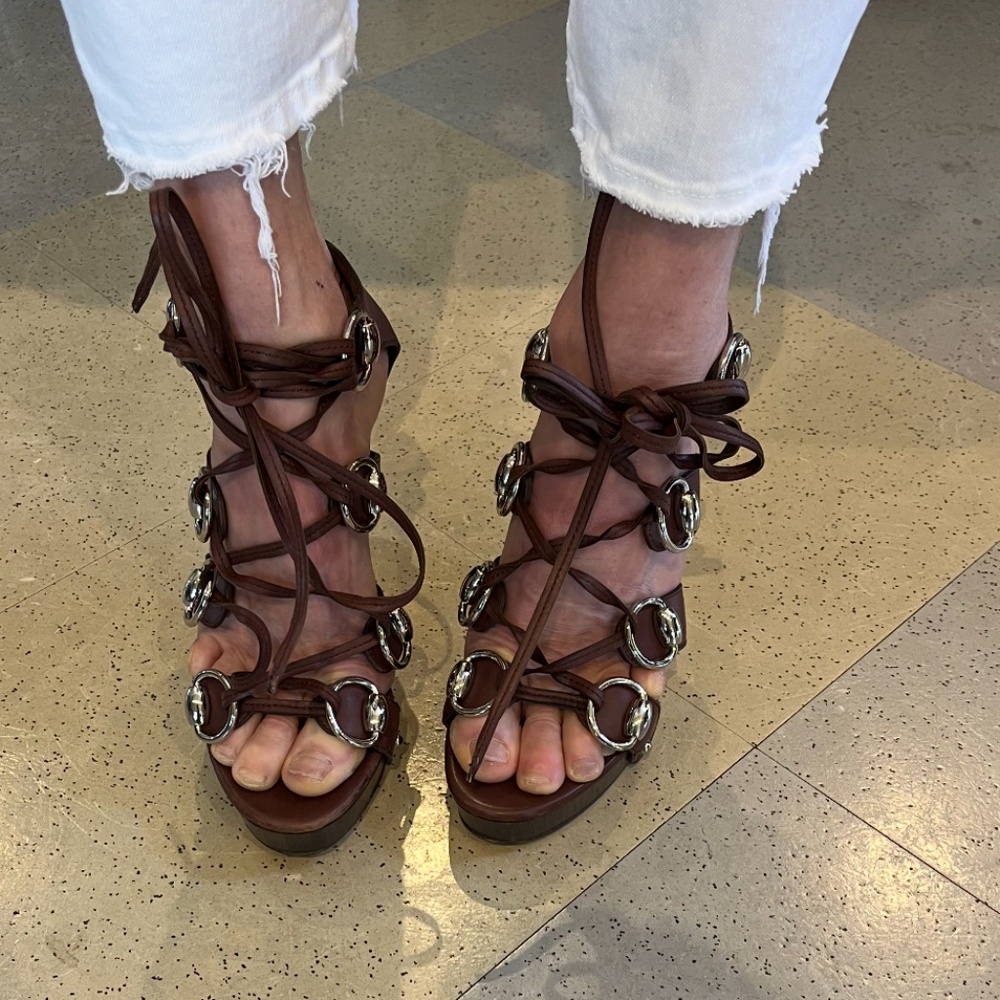 Gucci high heeled shoes